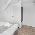 Unique Penthouse Near Center And Park