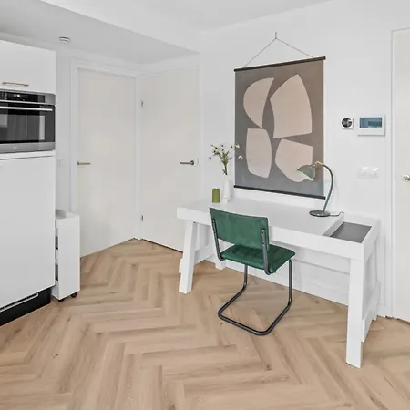 Unique Penthouse Near Center And Park *