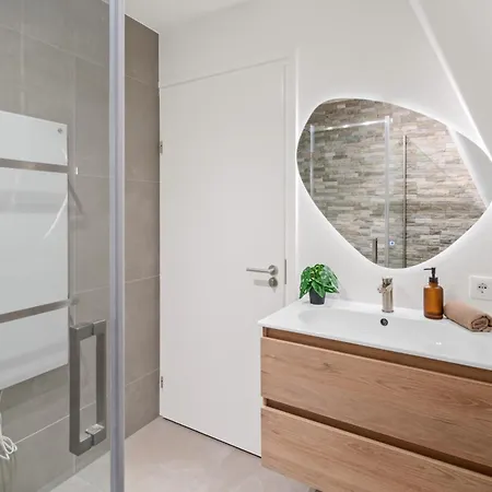 Apartman Unique Penthouse Near Center And Park *