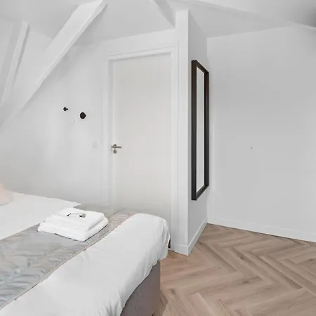 Unique Penthouse Near Center And Park