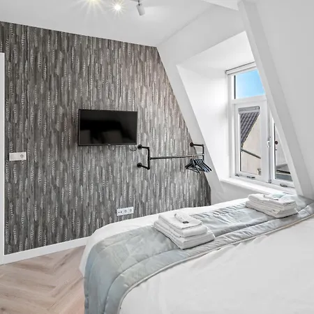 Διαμέρισμα Unique Penthouse Near Center And Park *