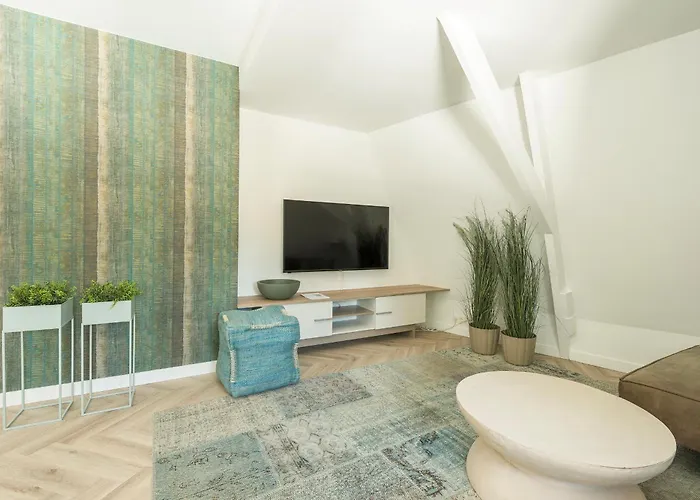 Apartment Unique Penthouse Near Center And Park