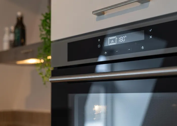 Unique Penthouse Near Center And Park Apartman *