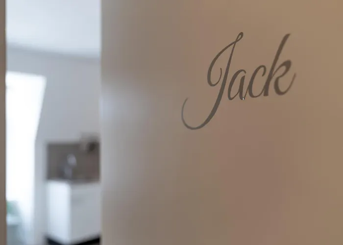 Unique Penthouse Near Center And Park Apartment