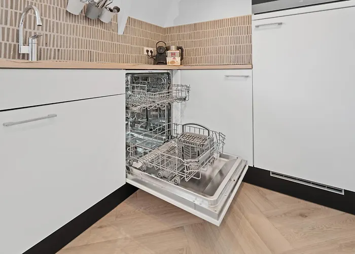 Unique Penthouse Near Center And Park Apartman Roosendaal